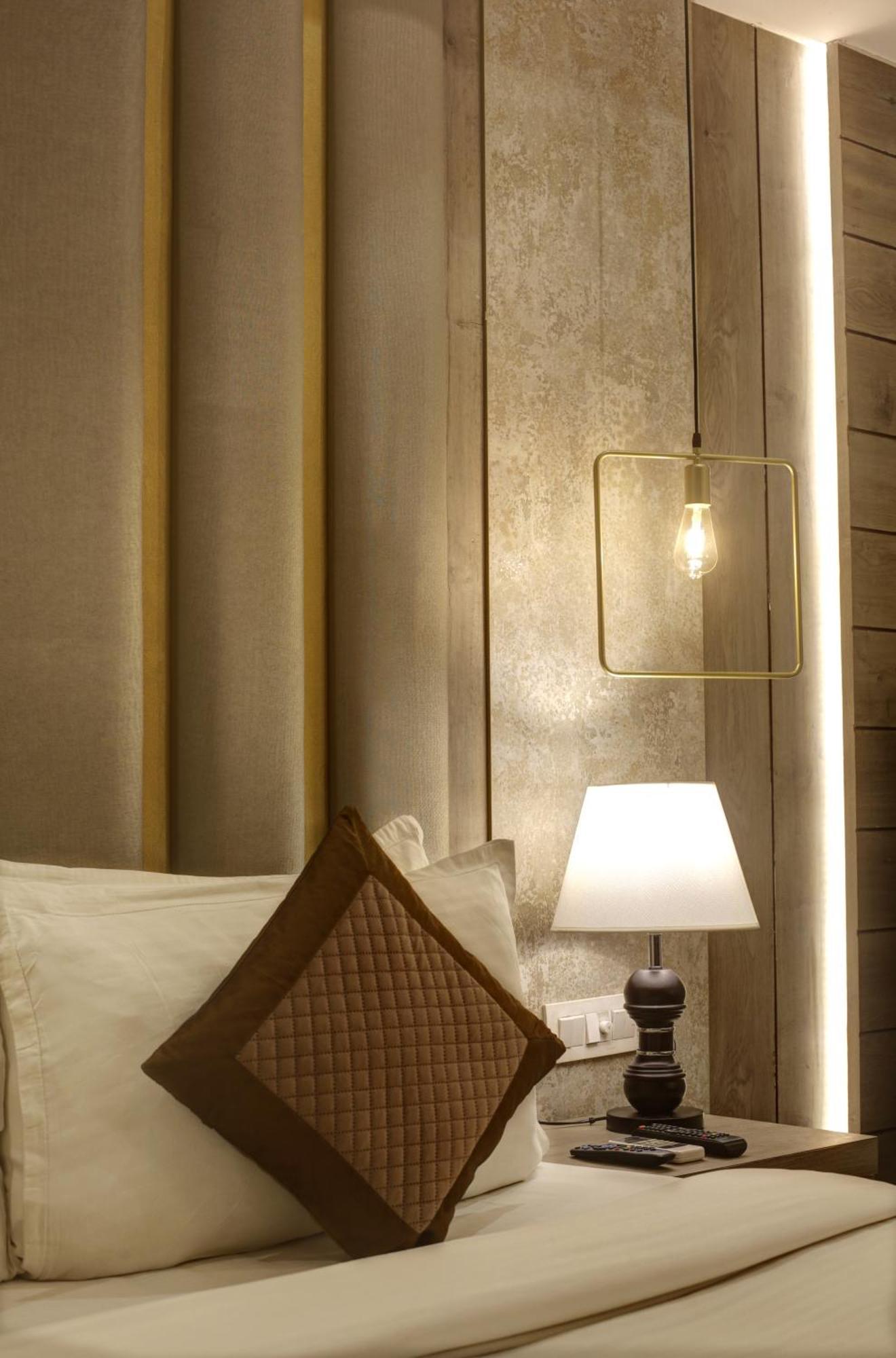 Hotel Town Grand Patel Nagar New Delhi Bagian luar foto
