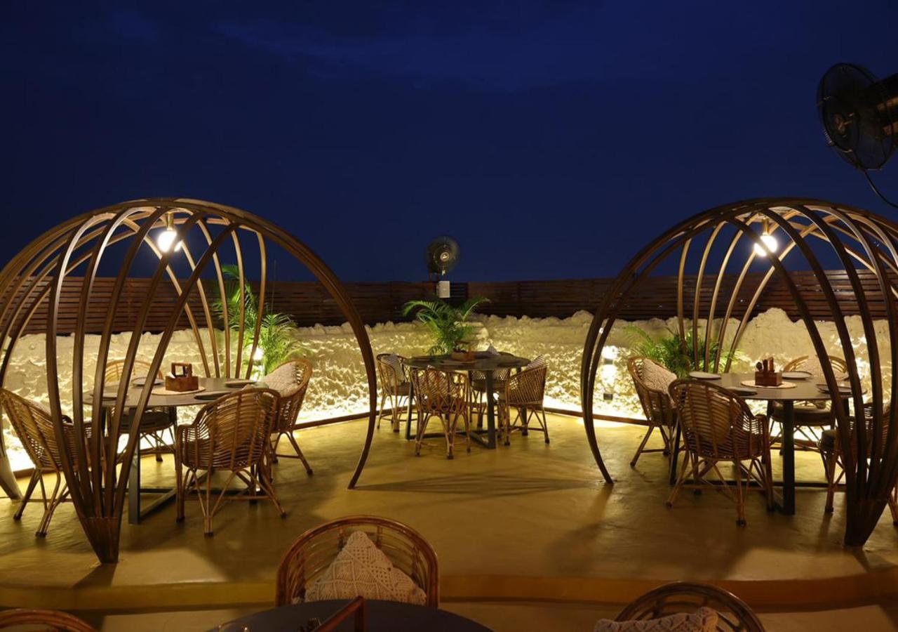 Hotel Town Grand Patel Nagar New Delhi Bagian luar foto