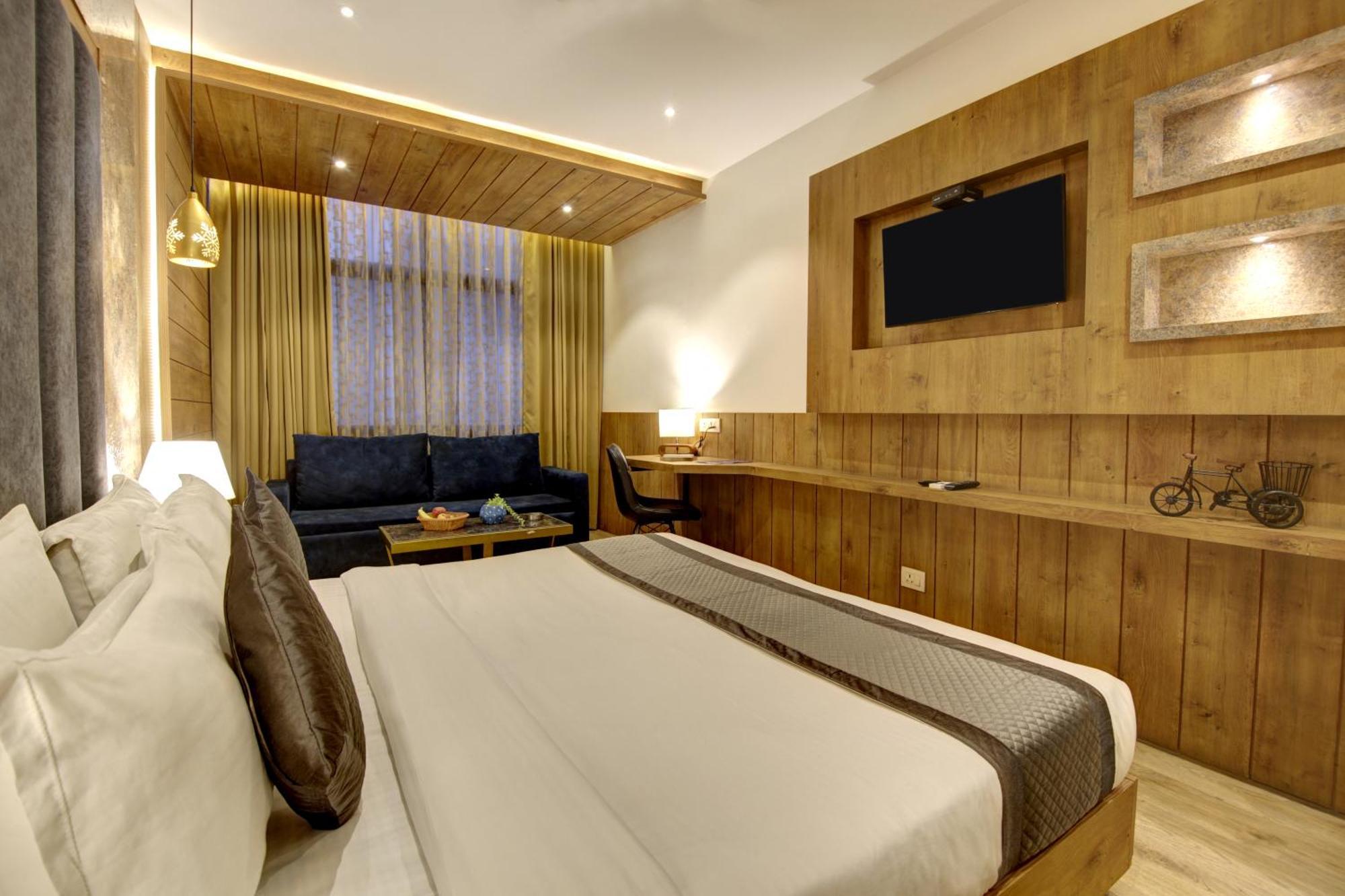 Hotel Town Grand Patel Nagar New Delhi Bagian luar foto