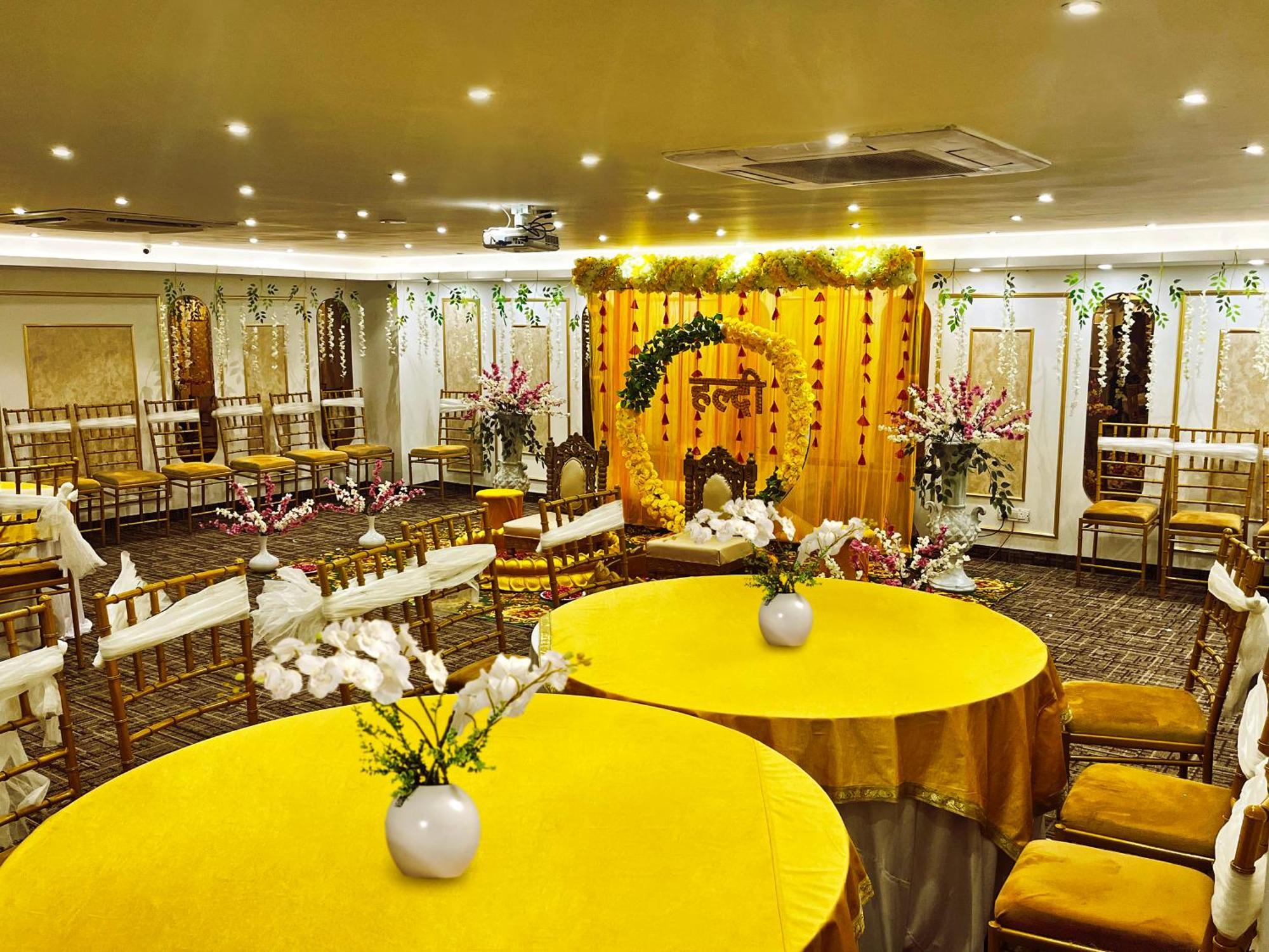 Hotel Town Grand Patel Nagar New Delhi Bagian luar foto