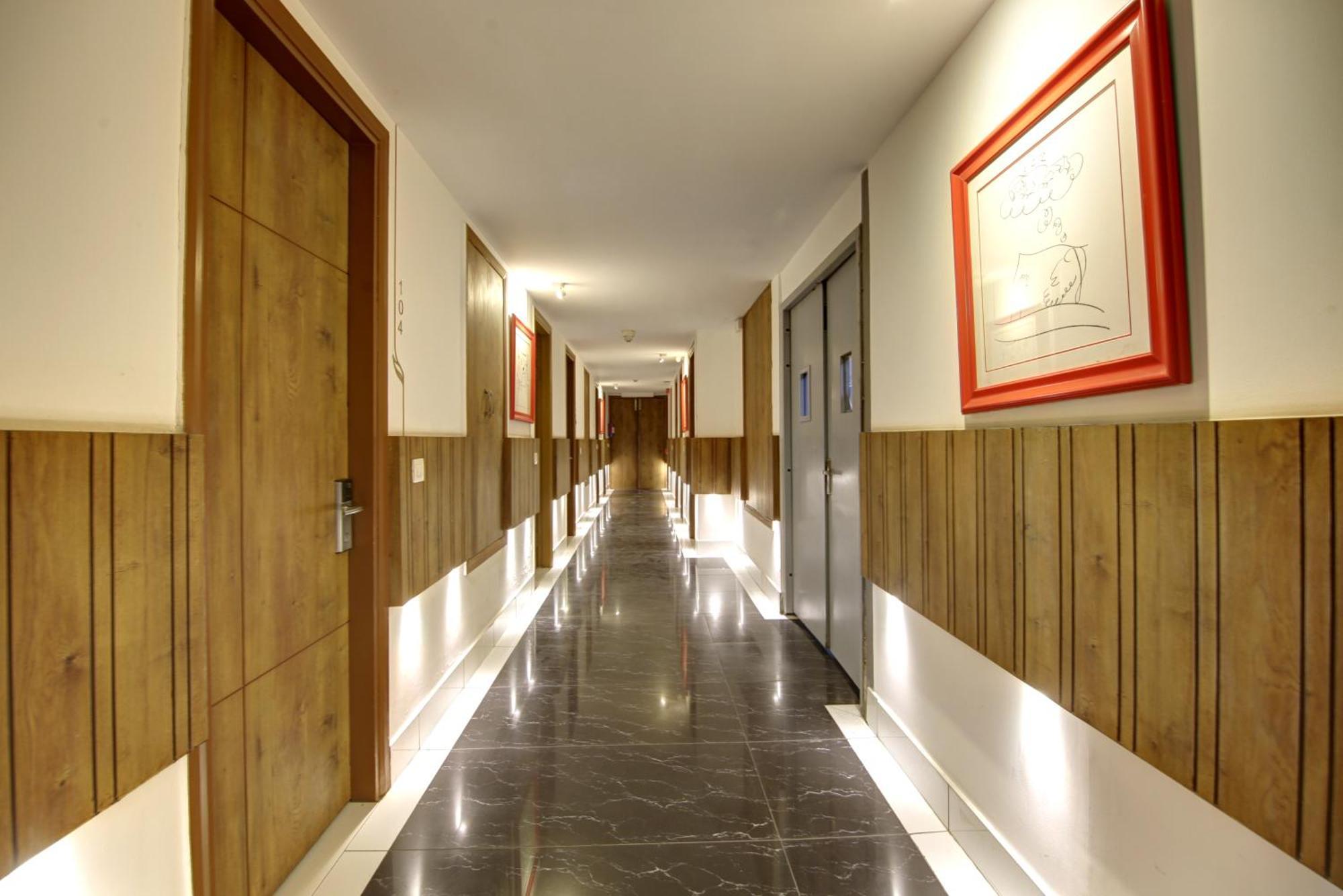 Hotel Town Grand Patel Nagar New Delhi Bagian luar foto