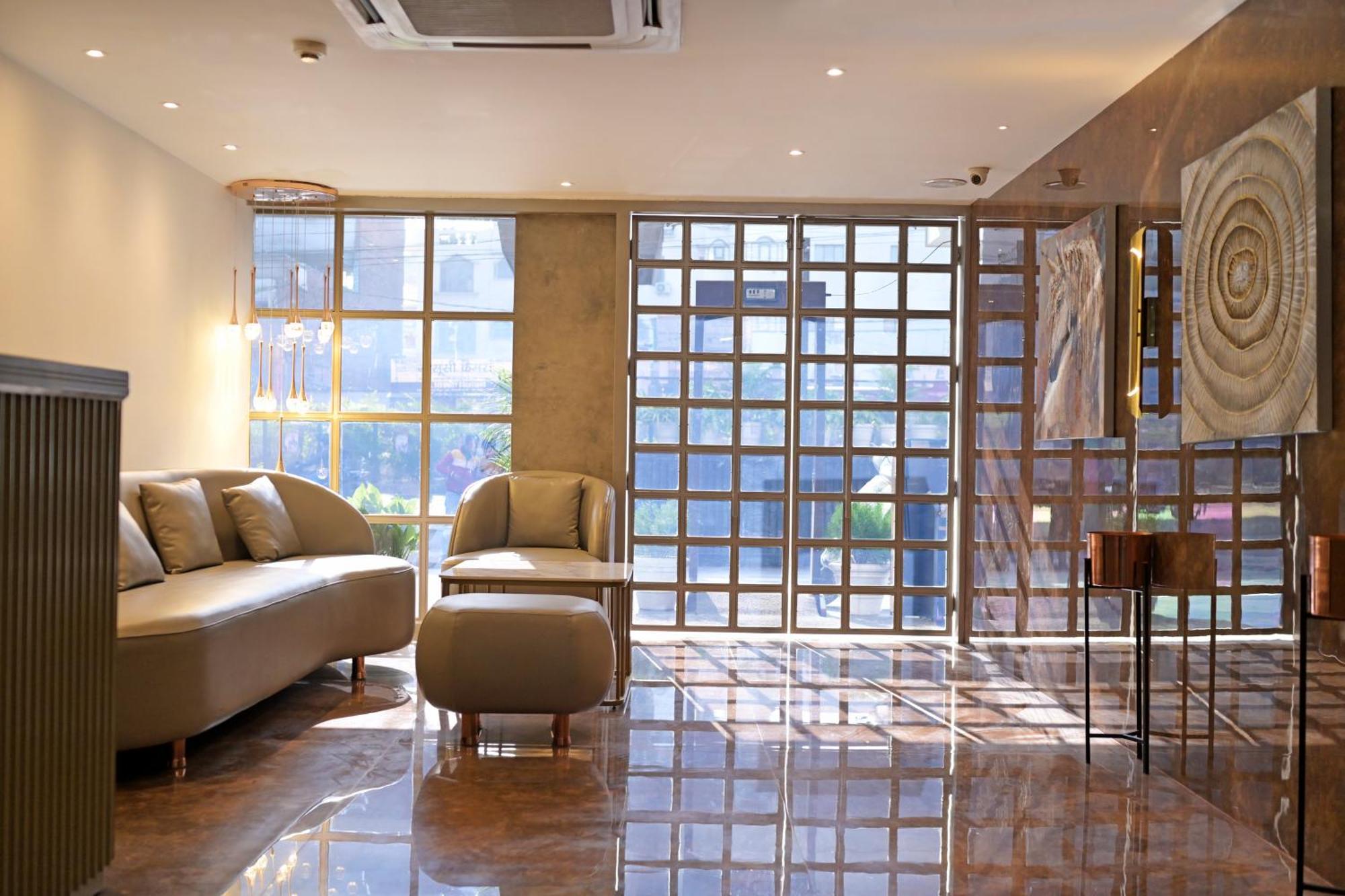 Hotel Town Grand Patel Nagar New Delhi Bagian luar foto